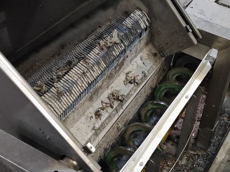 Step Screen mechanical treatment